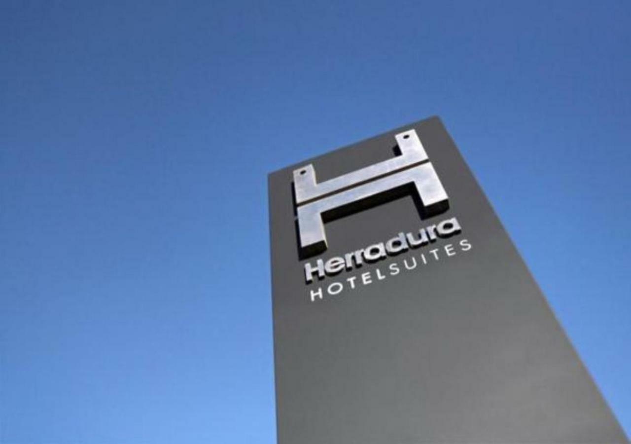 Herradura Hotel Suites Neuquén Exterior foto